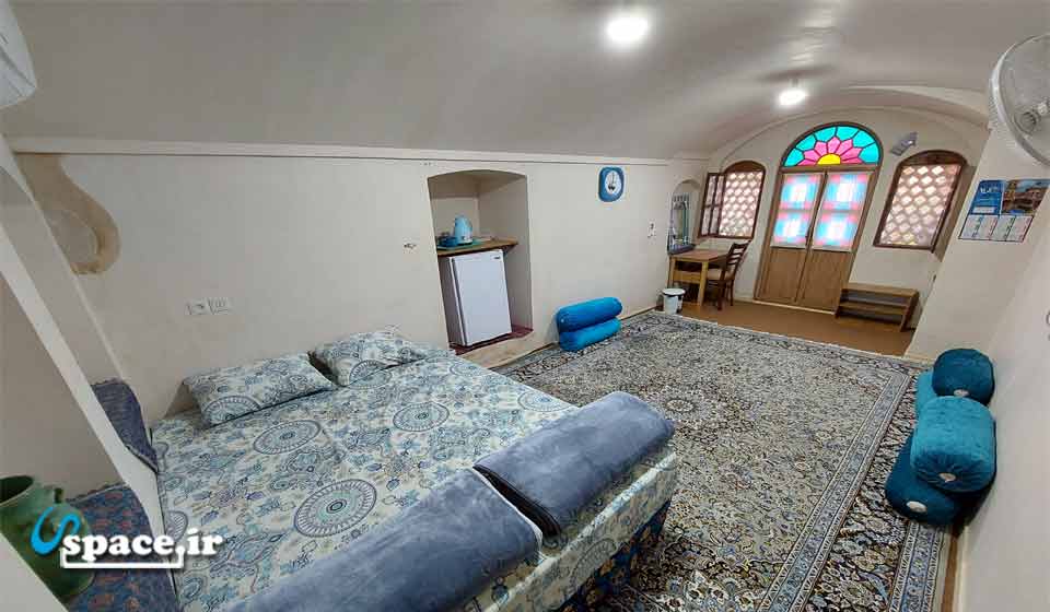 نمای داخلی اتاق ایران دخت اقامتگاه عمارت مهربانو - آران و بیدگل